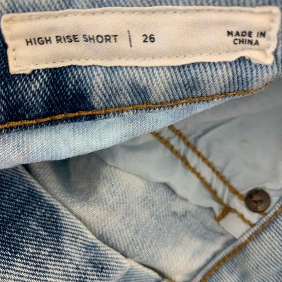 Pacsun Light Wash Distressed Denim Shorts Size 26 - Picture 7 of 9